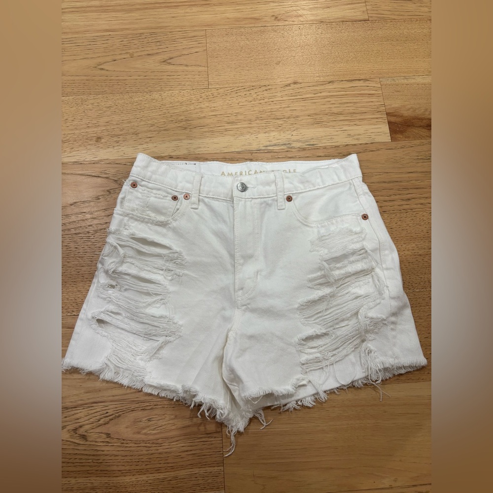 American Eagle Highest Rise 90s Boyfriend Short